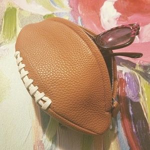 SUPER STYLISH Football clutch